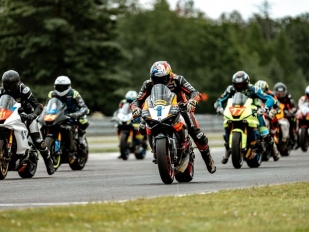 Generálka před MotoGP. Na Masarykově okruhu se rozpoutá evropská bitva šampionátu Alpe Adria