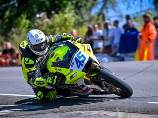 Hlavní obrázek k článku: Najman a Červený vyhráli v Hořicích Supersport