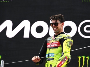 Hlavní obrázek k článku: Třikrát restartovaný závod MotoGP v Barceloně vyhrál Fabio di Giannantonio