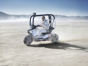 BMW Motorrad Vision CE: bez helmy a bez starostí