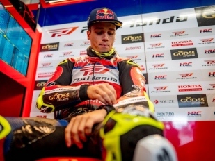 Hlavní obrázek k článku: Moreira nejrychlejší během testu Pirelli