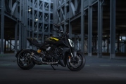 1 Ducati Diavel V4 Black Roadster Livery (1)