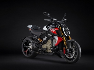 Ducati Diavel V4 RS a Multistrada V4 RS 2026: absolutní vášeň