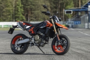 1 Ducati Hypermotard 698 MONO test (8)