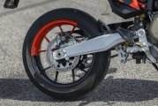 1 Ducati Hypermotard 698 MONO test (9)