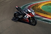 1 Ducati Panigale V2 Superquadro Final Edition (13)