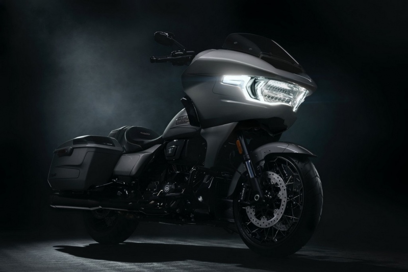 HarleyDavidson CVO Road Glide a Street Glide 2023 přepracovaný design