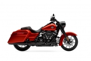 1 Harley Davidson Road King Special 2025