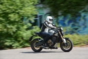 1 Honda CB650R E-Clutch test (31)