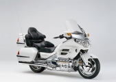 1 Honda GL1800 Gold Wing Tour 2025 50 vyroci (4)