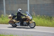 1 Honda GL1800 Gold Wing Tour 2025 test (11)