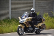 1 Honda GL1800 Gold Wing Tour 2025 test (15)