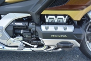 1 Honda GL1800 Gold Wing Tour 2025 test (19)