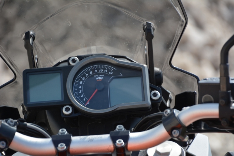 Test KTM 1050 Adventure 2015: rakouská šlechtična - 26 - 1 KTM 1050 Adventure 2015 test10