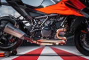 1 KTM 1390 Super Duke GT (10)