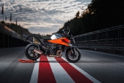 1 KTM 1390 Super Duke GT (11)