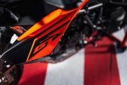 1 KTM 1390 Super Duke GT (8)