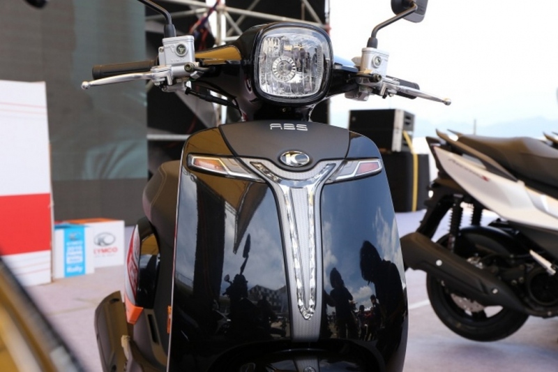 Kymco Romeo 125: skútr pro ženy - 16 - 1 Kymco 125 Romeo12