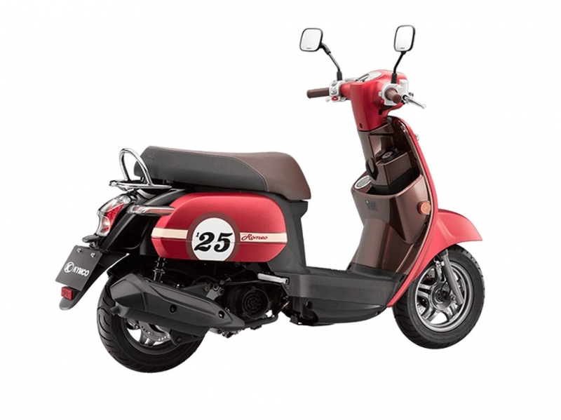 Kymco Romeo 125: skútr pro ženy - 6 - 1 Kymco 125 Romeo3