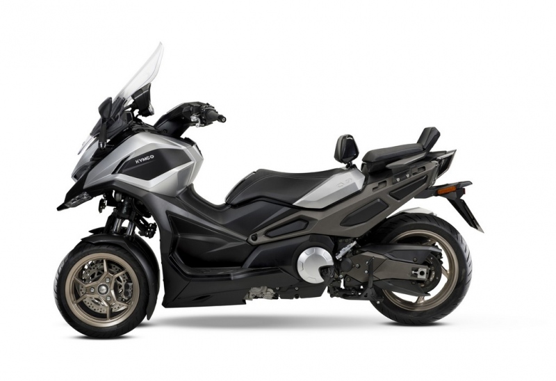 Kymco CV3: první tříkolový skútr - 4 - 1 Kymco CV3 (16)