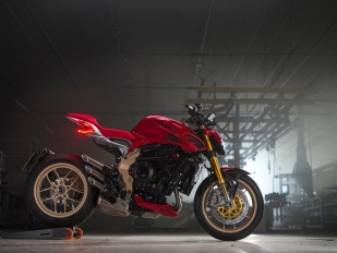 MV Agusta Brutale Serie Oro 2026: exkluzivní naháč