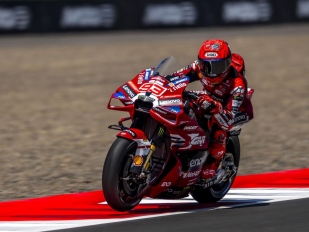 Hlavní obrázek k článku: Sprint vyhrál Marc Marquez před Ogurou