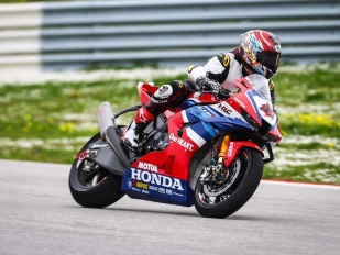 Hlavní obrázek k článku: Chantra zmešká úvod sezóny, v Austrálii ho nahradí Nagashima