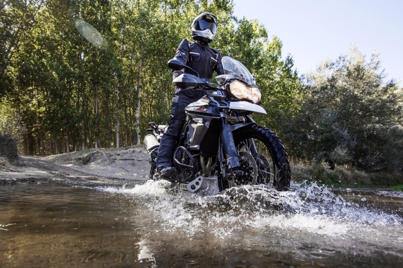 Triumph Tiger 800 XC/XCx: off-road mám rád - 24 - 1 Triumph Tiger 800 XCx06