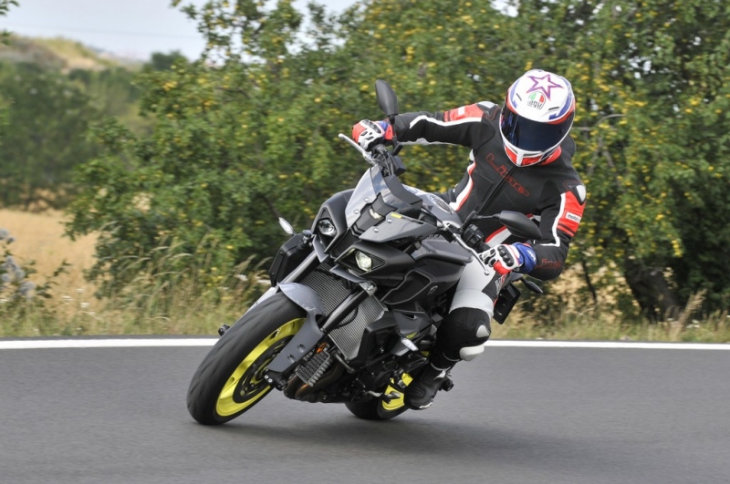 Test Yamaha MT-10: Transformers na Zemi - 7 - 2 Yamaha MT 10 test37