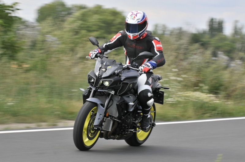 Test Yamaha MT-10: Transformers na Zemi - 19 - 2 Yamaha MT 10 test41