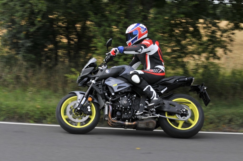 Test Yamaha MT-10: Transformers na Zemi - 21 - 1 Yamaha MT 03 test10