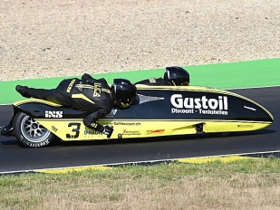 MS side pokračovalo v Mostě - Top-3 dělí 3 body