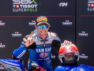 Hlavní obrázek k článku: Albert Arenas vyhrál Superpole; 18. Vostatek, 23. König