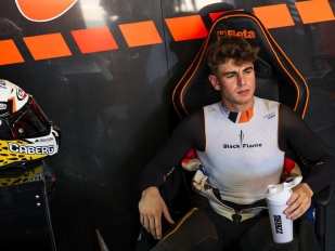Hlavní obrázek k článku: Superbike-Rookie Alberto Surra závodí velmi konstantně