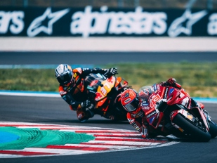 Hlavní obrázek k článku: Je Marc Marquez opět ve hře o titul mistra světa?