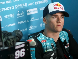 Hlavní obrázek k článku: V Moto2 Holgado, 17. Salač