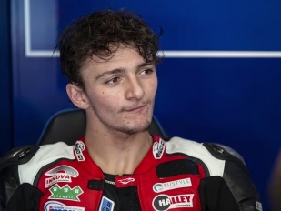 Hlavní obrázek k článku: Nováček na superbiku Mattia Rato (20) byl ohromen