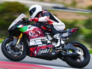 Hlavní obrázek k článku: Spokojenost u týmu Advocates Racing