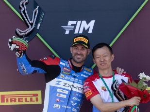 Hlavní obrázek k článku: Superpole v Supersportech pro Debiseho, 24. König; 25. Vostatek